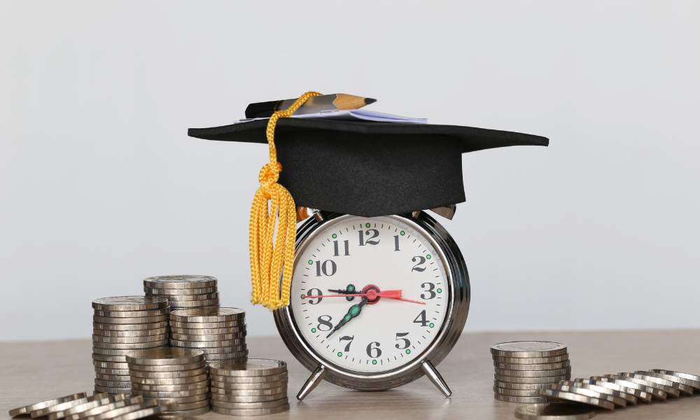 Maximizing Financial Support for Graduate Students - Dailyfinancies
